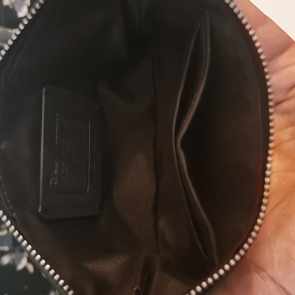 Coach Disney X Gallery Tote Bag and Wallet Set with Holiday Disney Characters - Picture 6 of 16